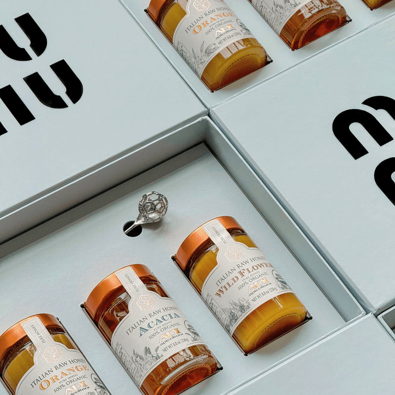 The Art of Event Gifting: Creating Memorable Moments Through Curated Gift Boxes
