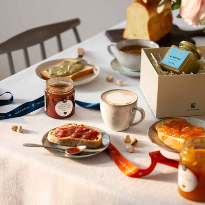 How to Build Your Own Gift Box